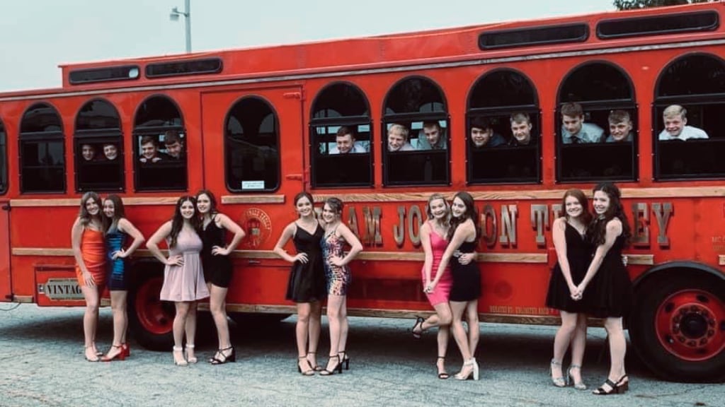 Trolley at Deshler Homecoming